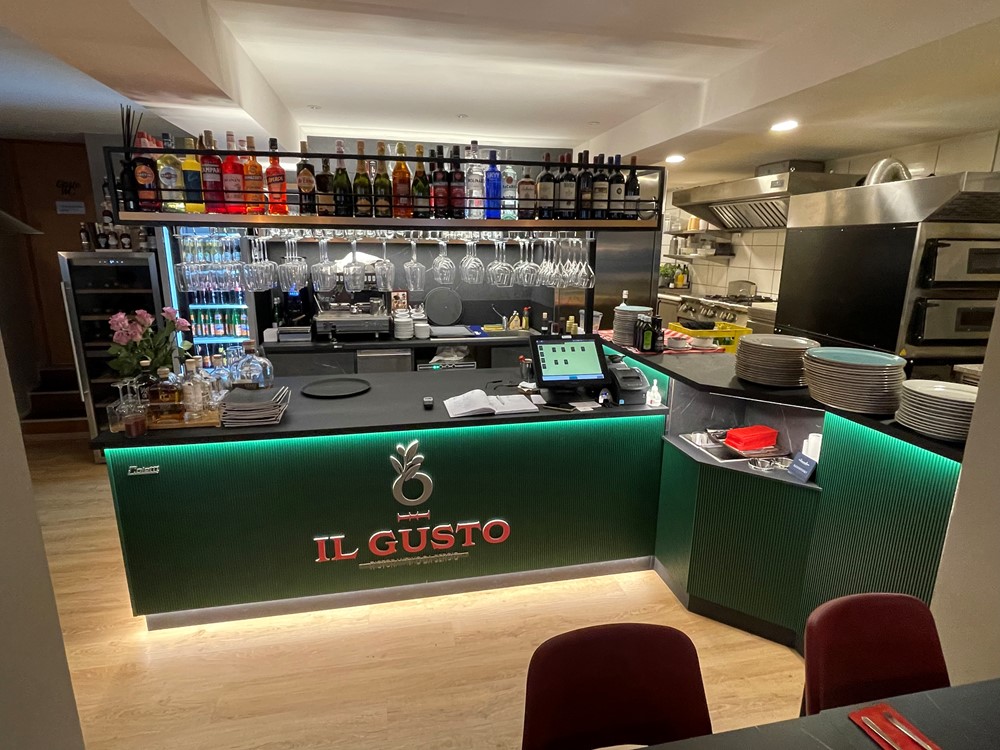 Maßgeschneiderte Restaurant-Einrichtung Il Gusto