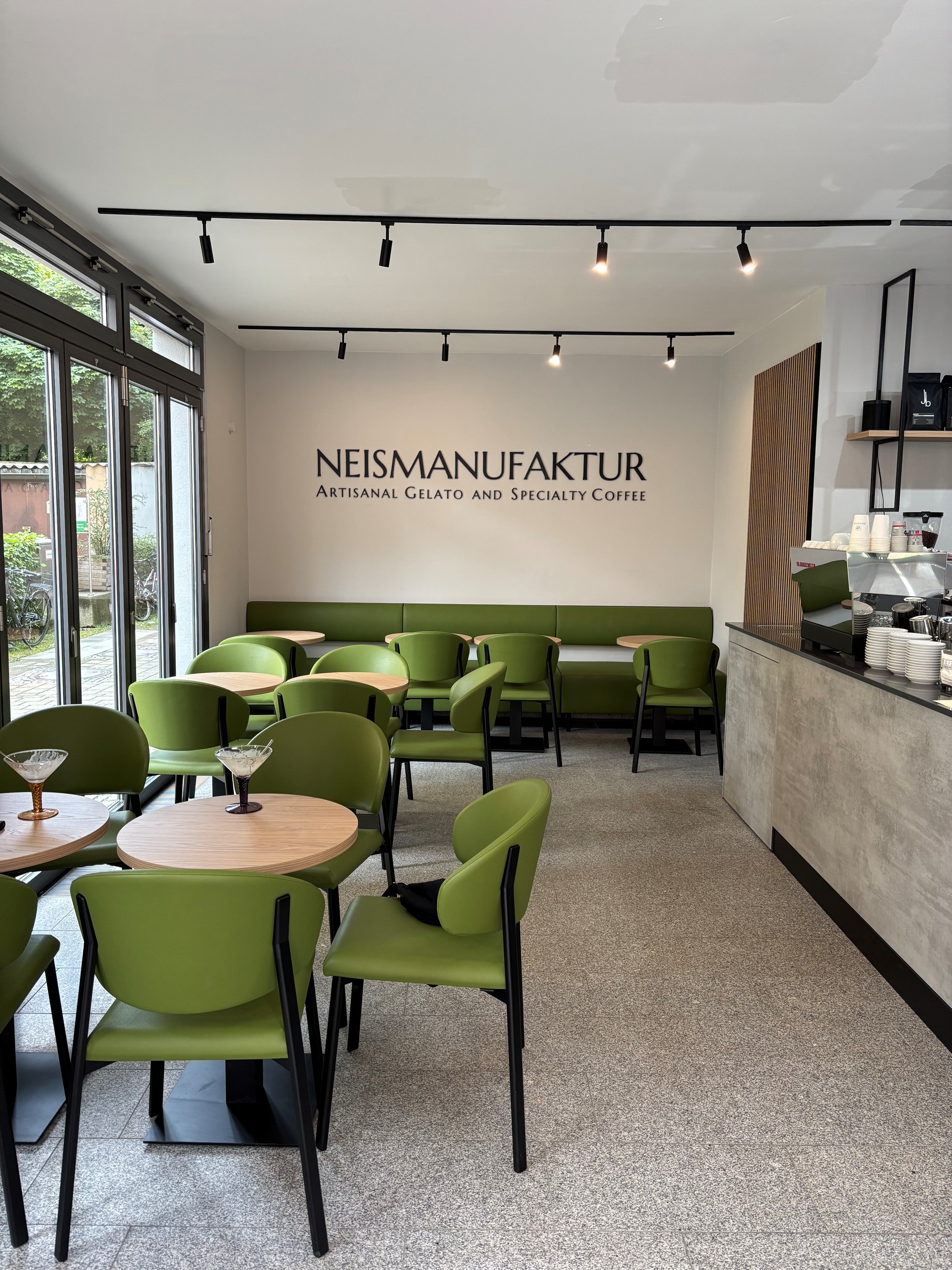 Caffè gelateria Neismanufaktur 