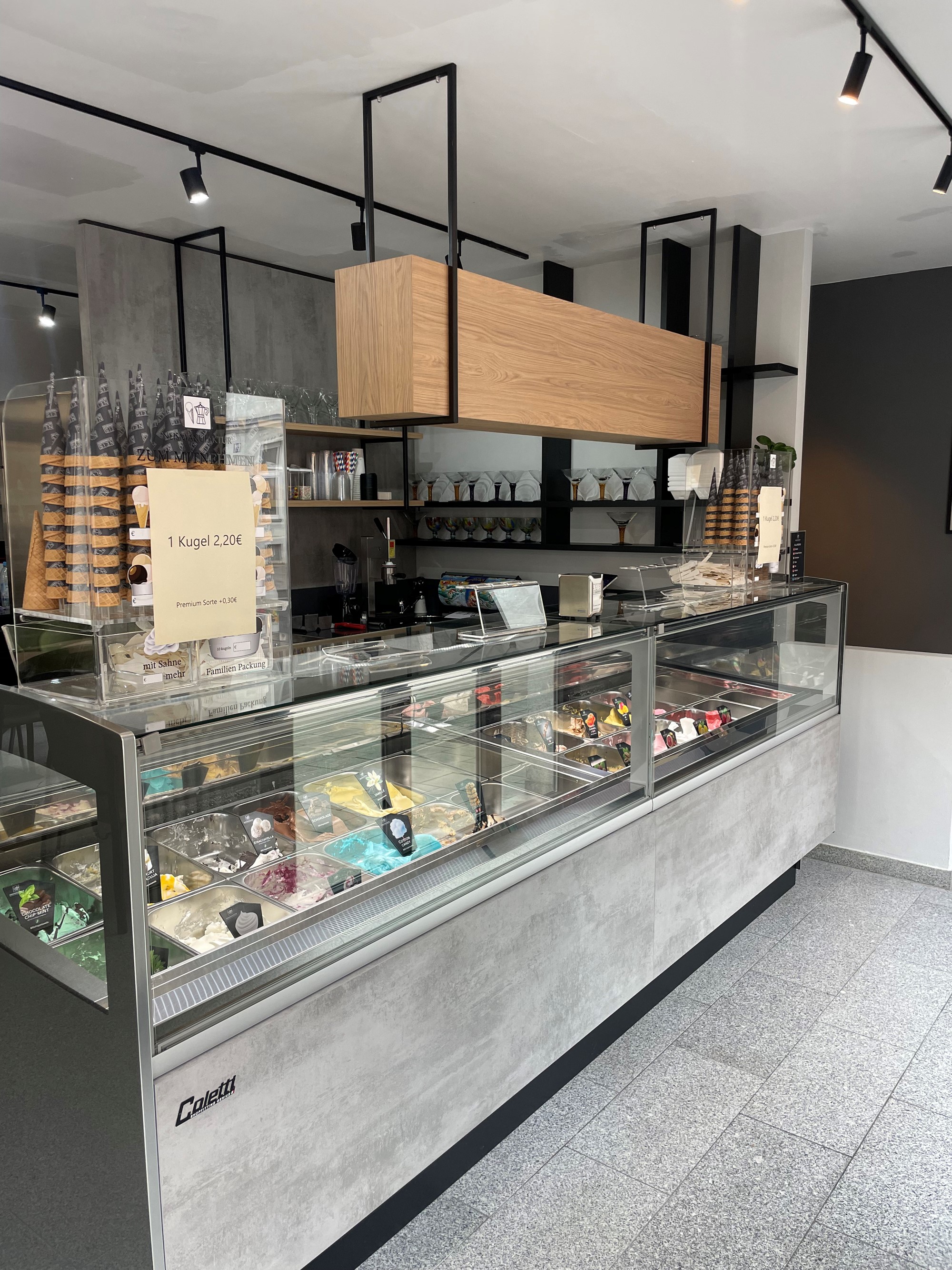 Caffè gelateria Neismanufaktur 